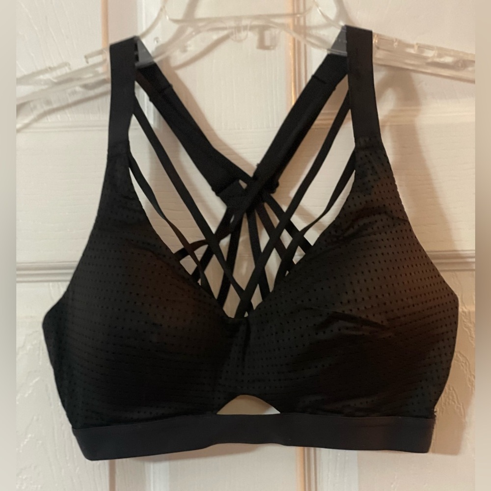 VS sports bra